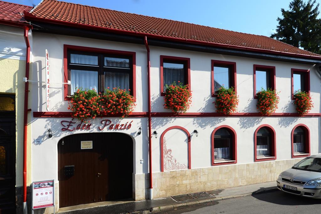 Eden Panzió Bed & Breakfast Eğri Dış mekan fotoğraf