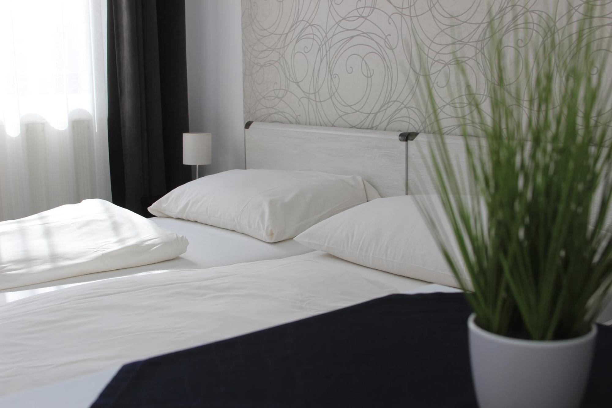 Eden Panzió Bed & Breakfast Eğri Dış mekan fotoğraf