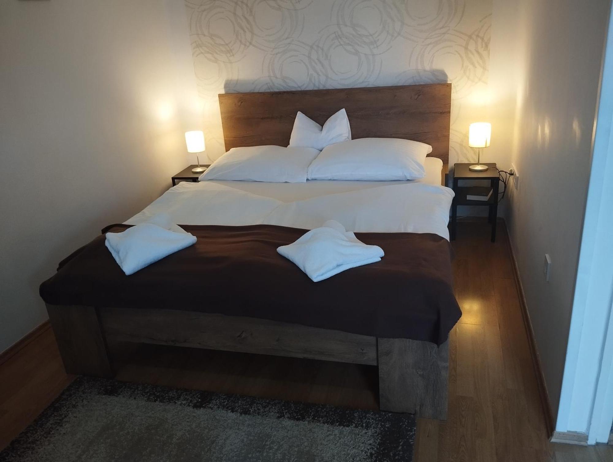 Eden Panzió Bed & Breakfast Eğri Dış mekan fotoğraf